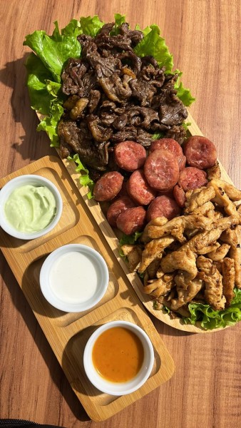 Foto do Trio de Carnes 